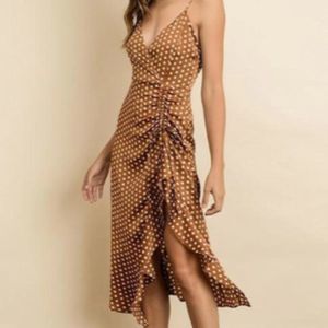 POLKA-DOT RUCHED MIDI-DRESS (Small)
